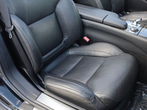 Used 2014 Mercedes-Benz SL 550 image 44