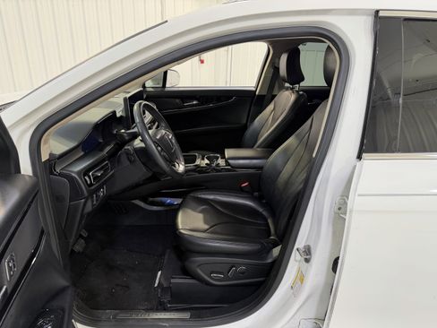 Used 2022 Lincoln Nautilus FWD image 10