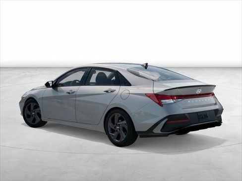 New 2026 Hyundai Elantra Sport image 5