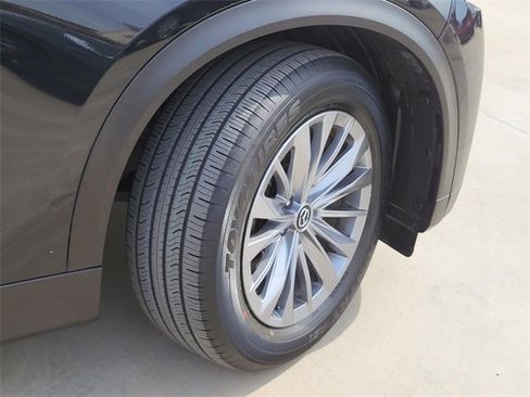 Certified 2024 MAZDA CX-90 3.3 Turbo w/ Preferred Plus image 6