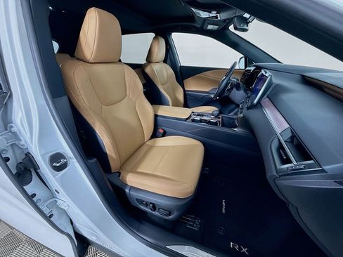 Used 2025 Lexus RX 350 Premium w/ Accessory Package (Z1) image 30