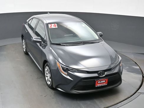 Used 2024 Toyota Corolla LE FWD image 33