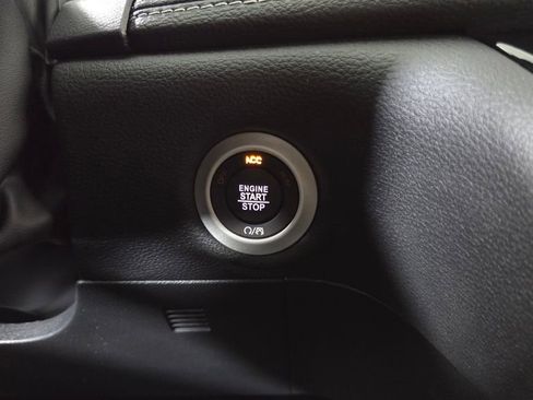 New 2026 Chrysler Pacifica Select image 21