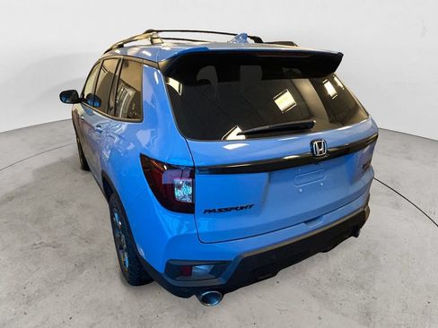 Used 2024 Honda Passport TrailSport image 3