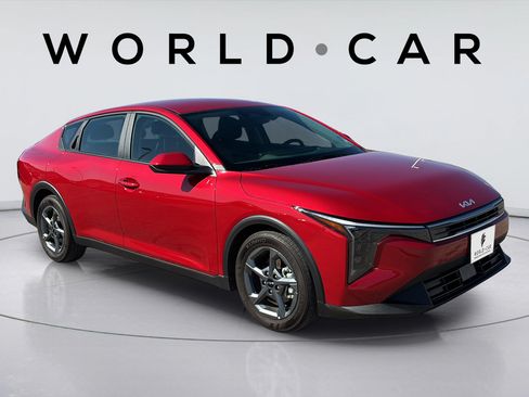 Certified 2025 Kia K4 FWD image 16