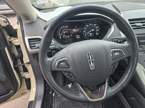 Used 2014 Lincoln MKZ w/ Equipment Group 102A Reserve image 14