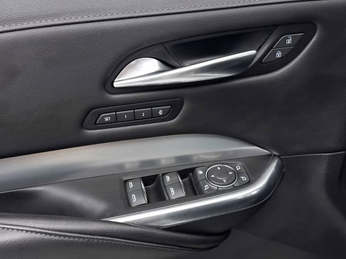 Used 2022 Cadillac XT4 Premium Luxury FWD image 31