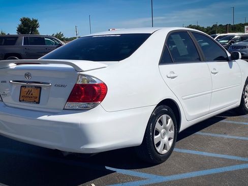 Used 2006 Toyota Camry FWD image 23