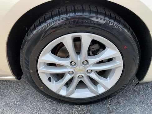 Used 2016 Chevrolet Malibu LT image 33