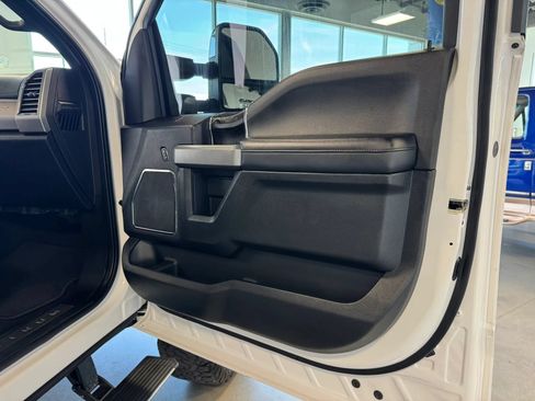Used 2019 Ford F350 Platinum w/ Platinum Ultimate Package AWD/4WD image 24