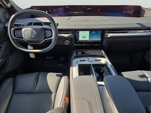 New 2026 Lincoln Navigator L Reserve w/ Jet Appearance Package image 9