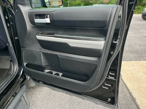 Used 2019 Toyota Tundra SR5 AWD/4WD image 35