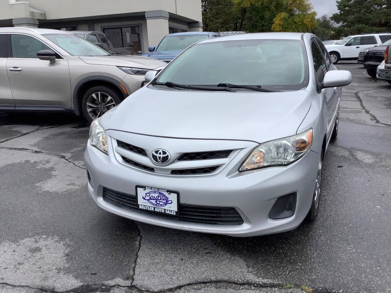 Used 2012 Toyota Corolla LE FWD image 4