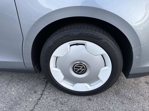 Certified 2025 Volkswagen ID. Buzz 1st Edition image 6