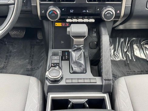 Certified 2025 Toyota Tacoma SR5 AWD/4WD image 11