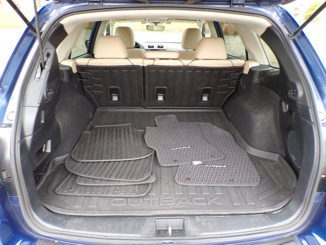 Used 2017 Subaru Outback 2.5i Limited AWD/4WD image 18