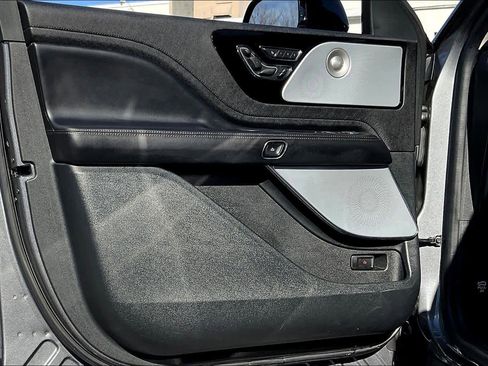 Used 2023 Lincoln Aviator Reserve w/ Equipment Group 201A image 24