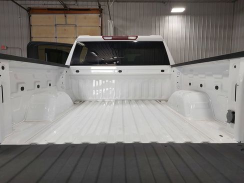 Used 2024 Chevrolet Silverado 1500 LT AWD/4WD image 12