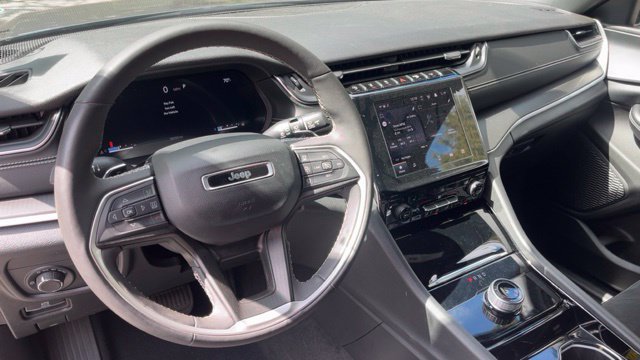 Used 2023 Jeep Grand Cherokee L Laredo AWD/4WD image 6