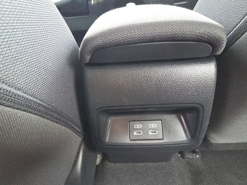 Used 2024 Toyota Corolla LE image 30