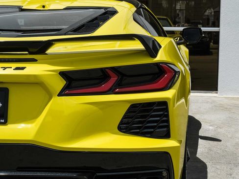 Used 2023 Chevrolet Corvette Stingray Premium Cpe w/ Z51 Performance Package RWD image 37