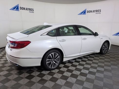Used 2020 Honda Accord Touring image 8