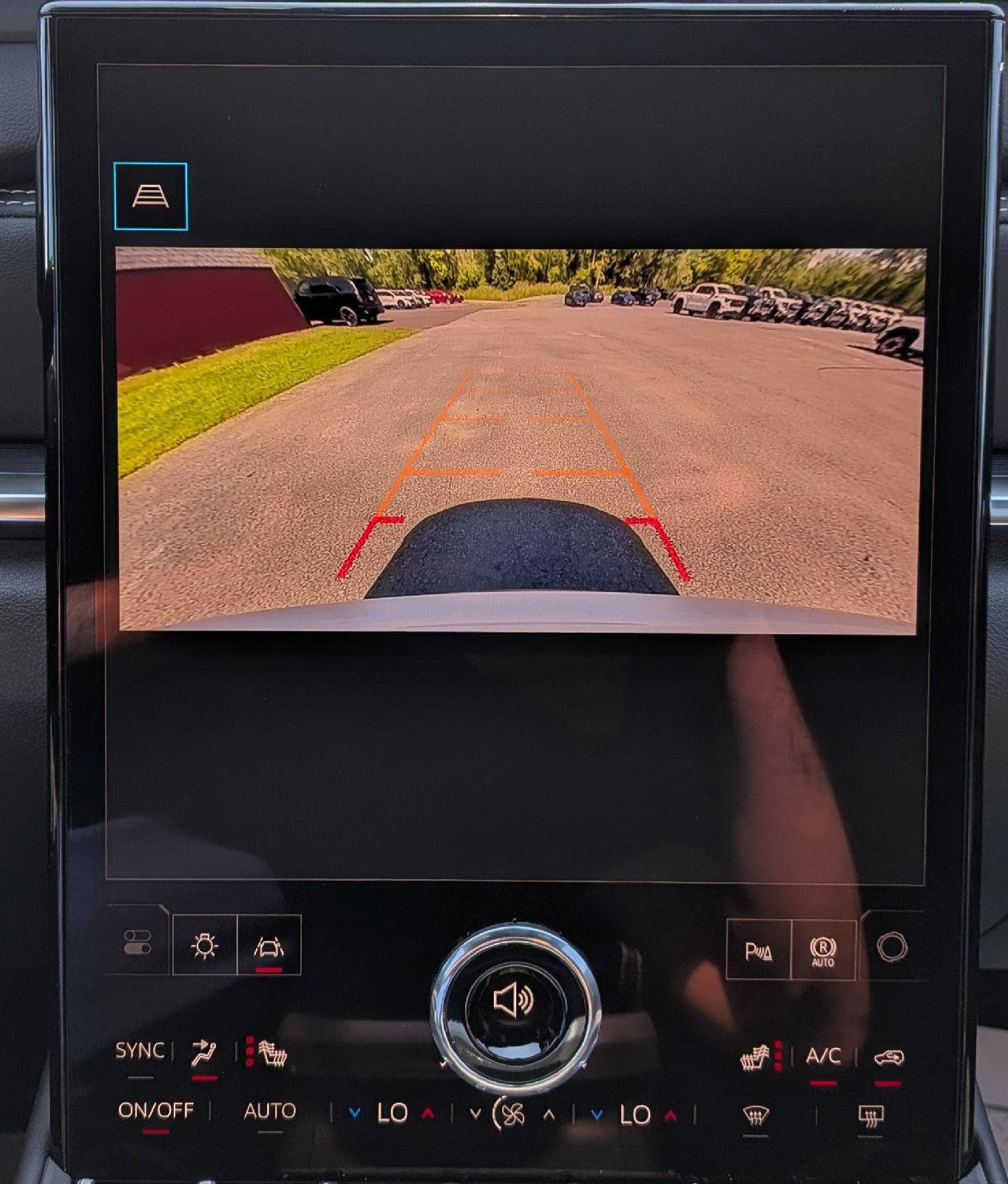 New 2027 GMC Terrain Elevation w/ Elevation Premium Package AWD/4WD image 15