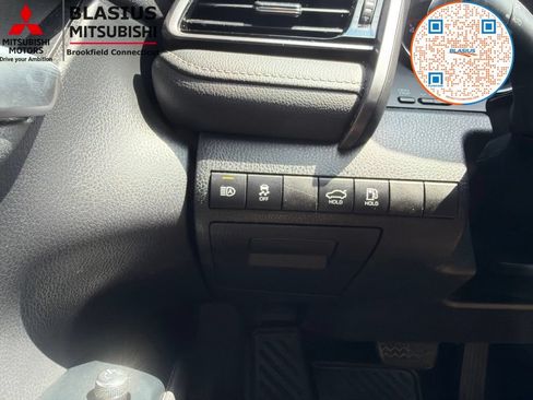Used 2019 Toyota Camry XSE FWD image 27