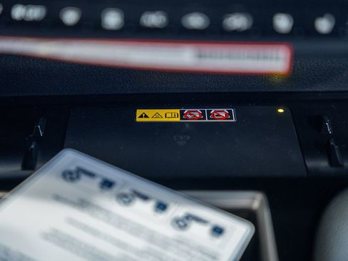 New 2026 Toyota Sienna Platinum image 25