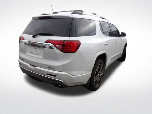 Used 2019 GMC Acadia Denali image 11