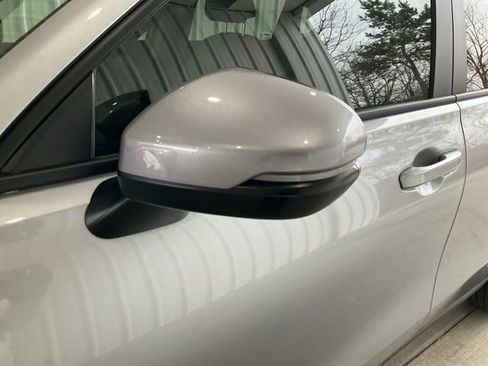 New 2026 Honda HR-V LX image 3