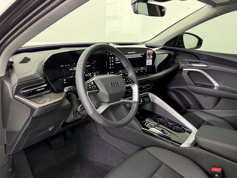 New 2025 Audi Q5 Premium image 4
