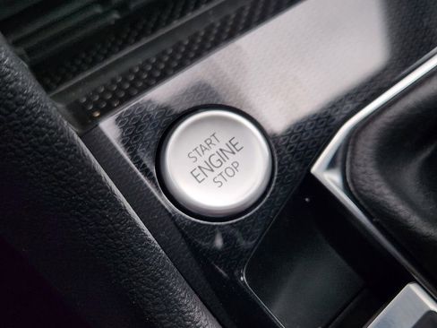 New 2026 Volkswagen Taos SEL AWD/4WD image 12