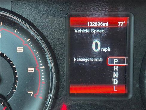 Used 2014 Dodge Charger SE w/ Connectivity Group RWD image 10