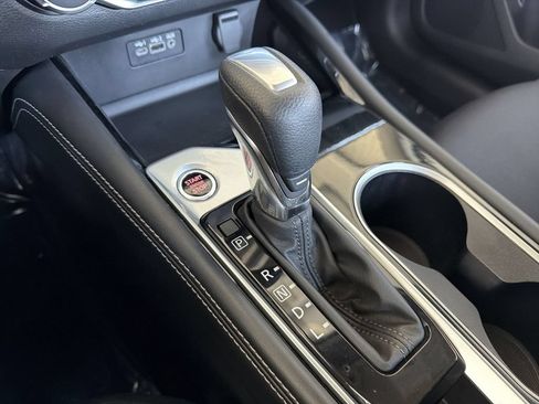 Used 2023 Nissan Altima 2.5 SV FWD image 16