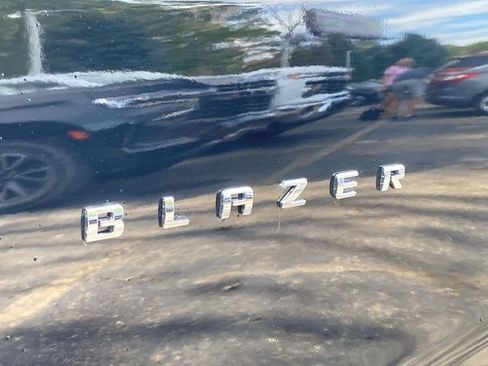 Used 2021 Chevrolet Blazer LT AWD/4WD image 30
