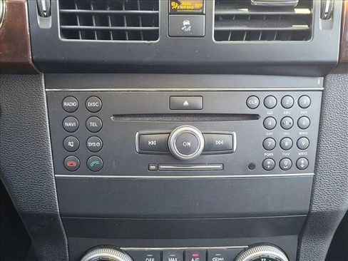 Used 2012 Mercedes-Benz GLK 350 2WD image 16