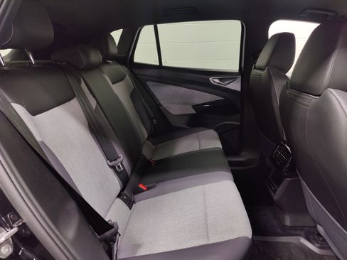 Certified 2023 Volkswagen ID.4 Pro image 14