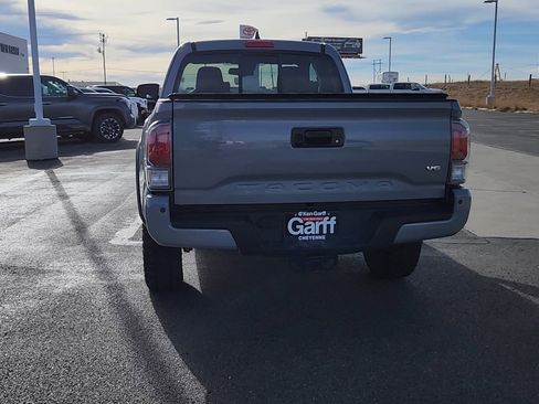 Used 2021 Toyota Tacoma TRD Off-Road w/ Technology Package image 3
