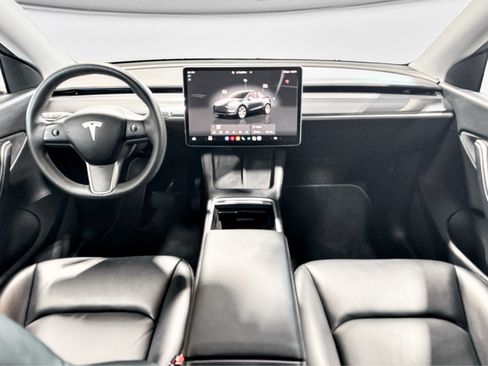 Used 2022 Tesla Model Y Long Range AWD/4WD image 13