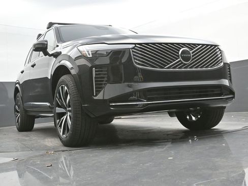 New 2026 Volvo XC90 B5 Core image 24