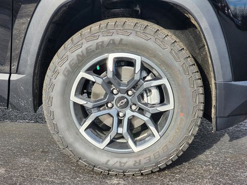 New 2026 Chevrolet Equinox ACTIV image 6