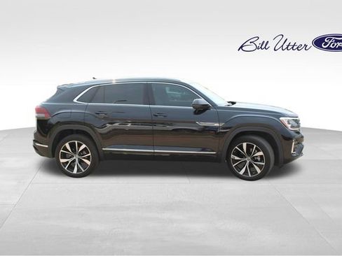 Used 2024 Volkswagen Atlas Cross Sport SEL Premium R-Line AWD/4WD image 4