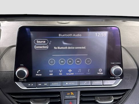 Used 2022 Nissan Altima 2.5 SV image 23