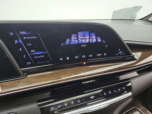 Used 2023 Cadillac Escalade ESV Sport Platinum w/ LPO, ONYX Package image 10