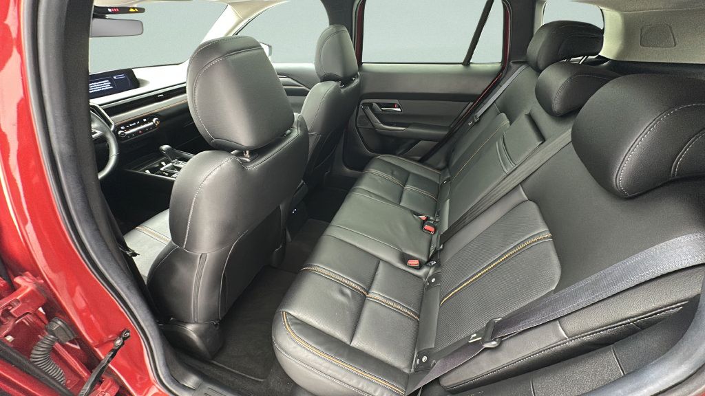 Used 2025 MAZDA CX-50 AWD 2.5 S w/ Premium Plus Pkg image 9