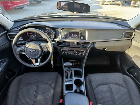 Used 2017 Kia Optima LX image 21