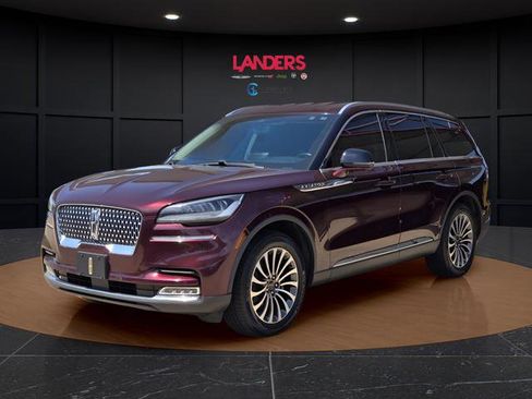 Used 2020 Lincoln Aviator Reserve w/ Elements Package Plus AWD/4WD image 1