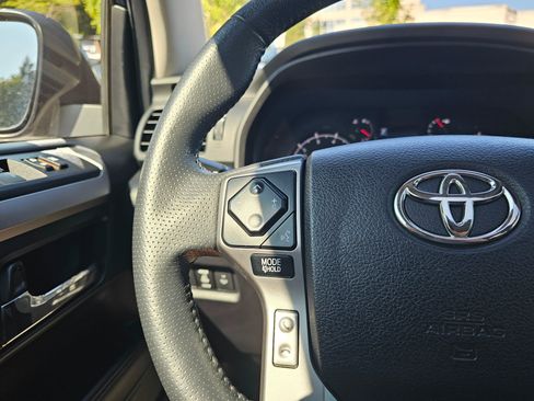 Used 2022 Toyota 4Runner SR5 Premium w/ Moonroof Package AWD/4WD image 36