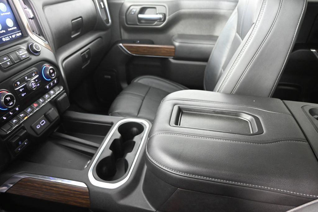 Used 2022 Chevrolet Silverado 1500 High Country AWD/4WD image 35